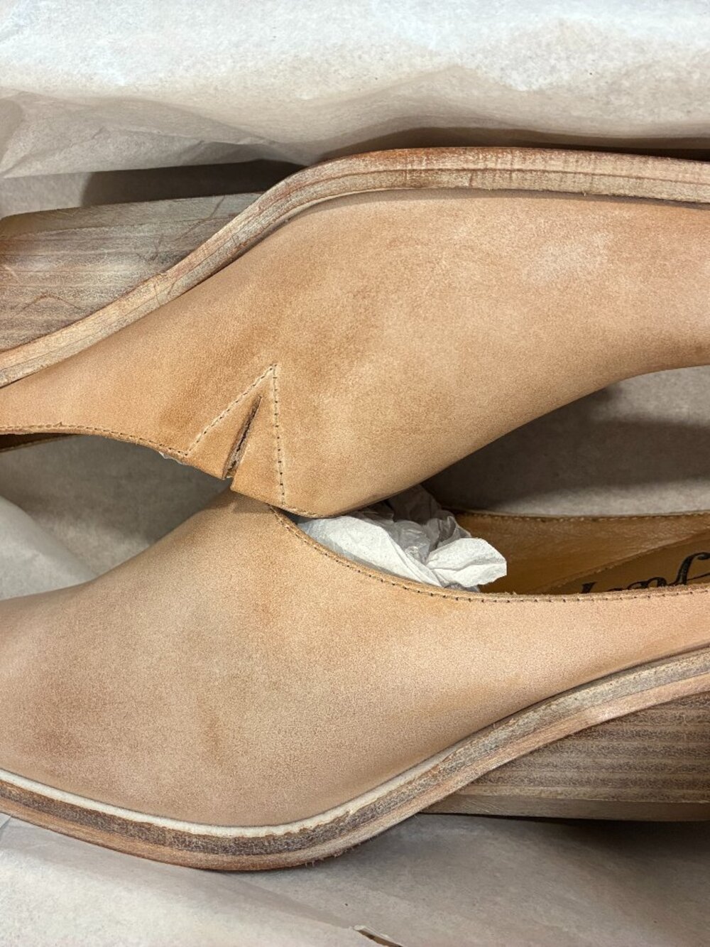Free People Tan Leather Wedge Mule Clogs Slip On 7.5M NWT 37.5 EU - Picture 8 of 11